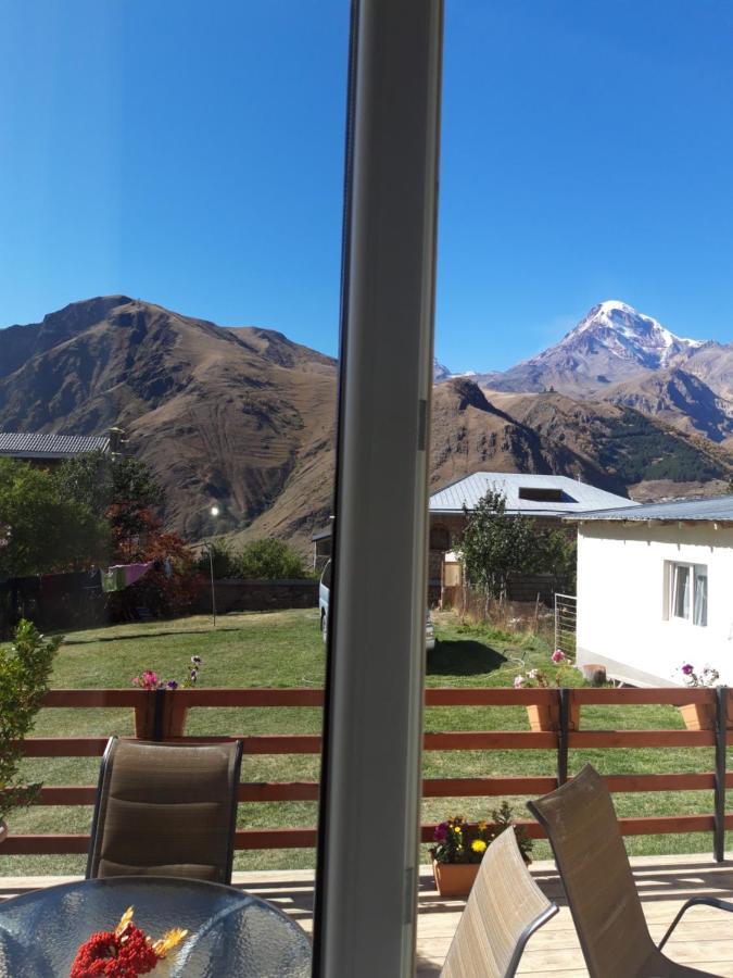 Guest House Elguja Qushashvili Kazbegi Εξωτερικό φωτογραφία