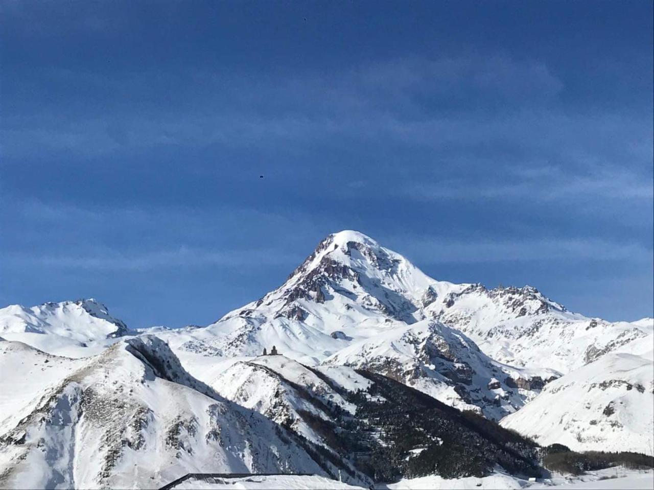 Guest House Elguja Qushashvili Kazbegi Εξωτερικό φωτογραφία