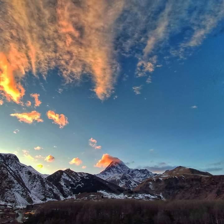 Guest House Elguja Qushashvili Kazbegi Εξωτερικό φωτογραφία